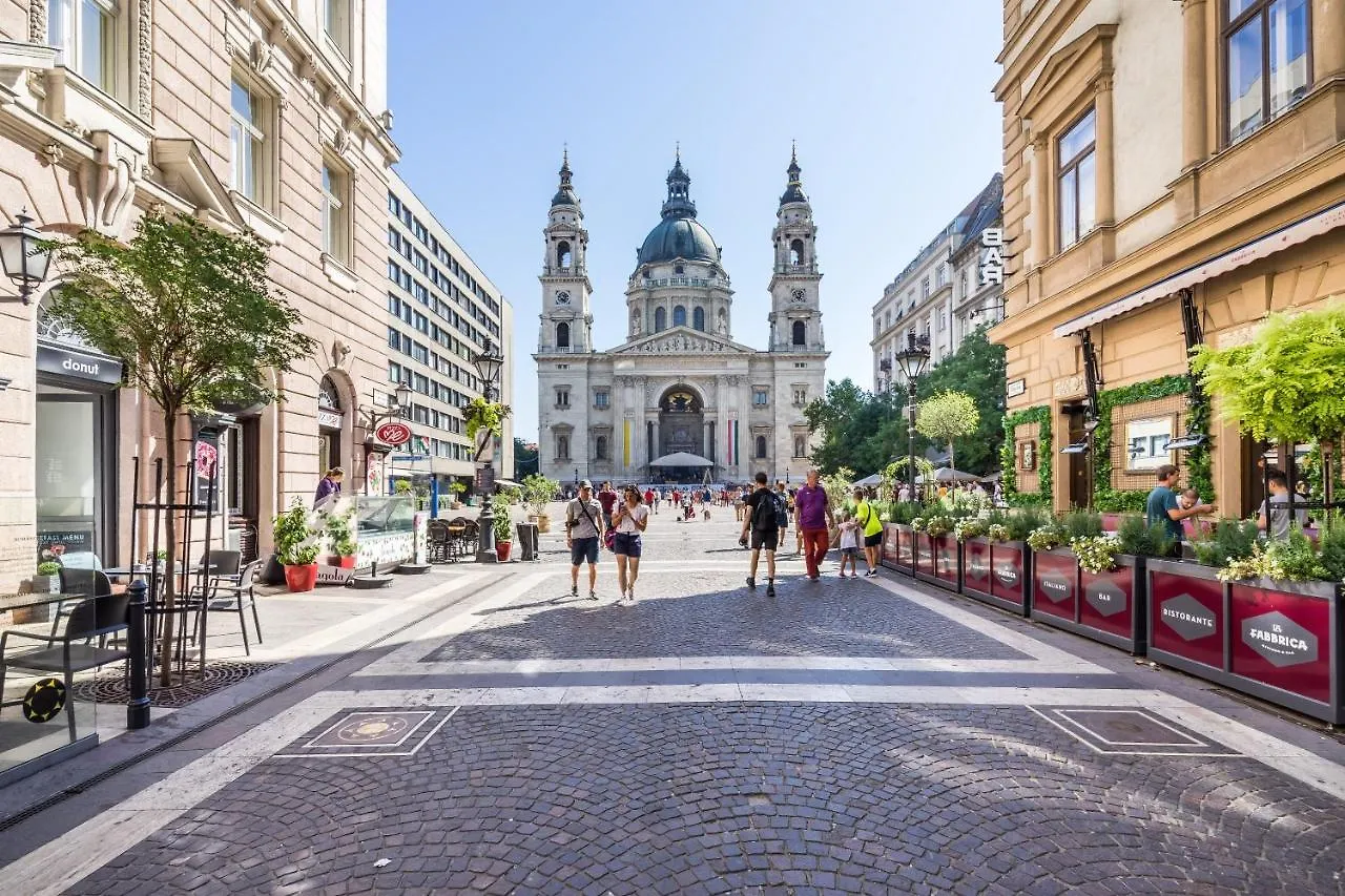 Amora Homes Basilica Monnalisa Luxury 3 Bedrooms Apartment With Amazing View Need Reservation X Free Parking Budapest